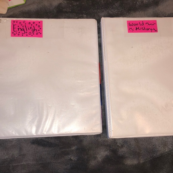 Binders with a few markings - Picture 1 of 5